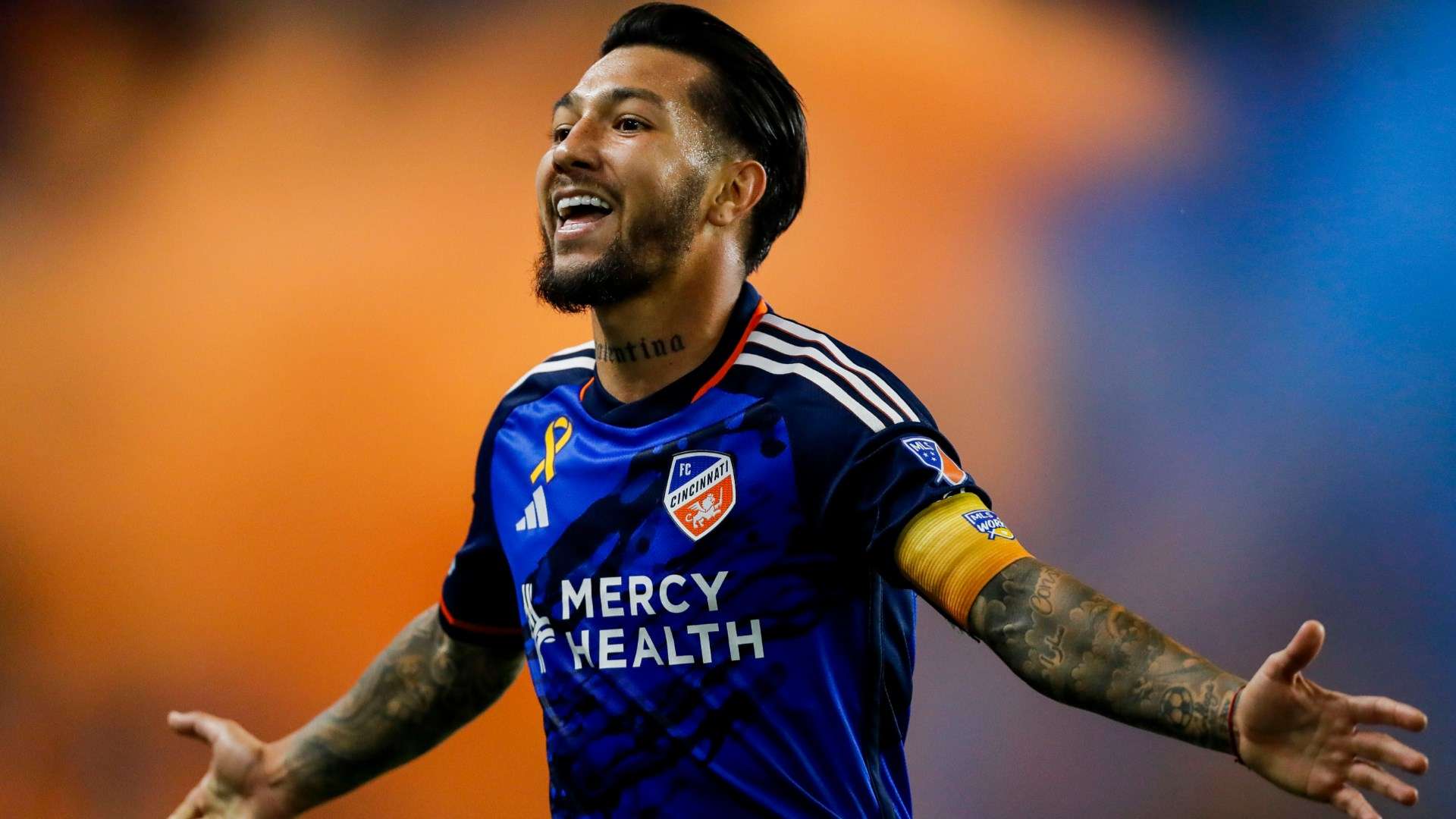 資金充足的 資金充足的