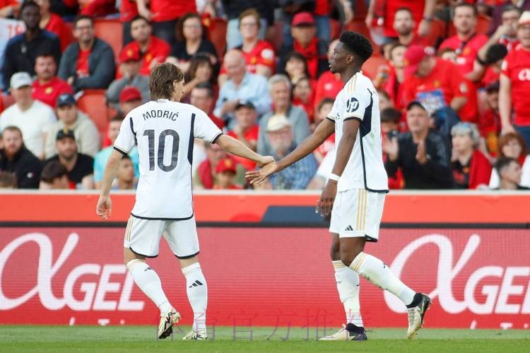 记者:琼阿梅尼未来仍不确定 利物浦皇马领跑争夺战